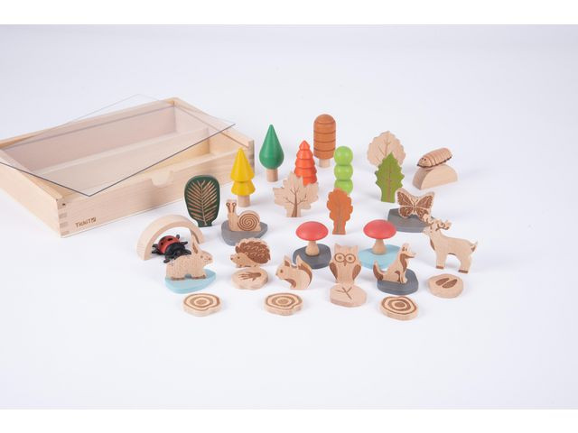 BildeTräfigurer skog och djur 36/fp