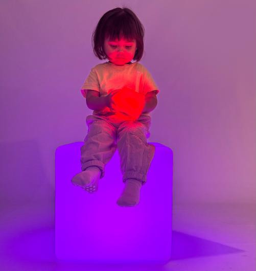 Ljuskub LED 15x15x15cm